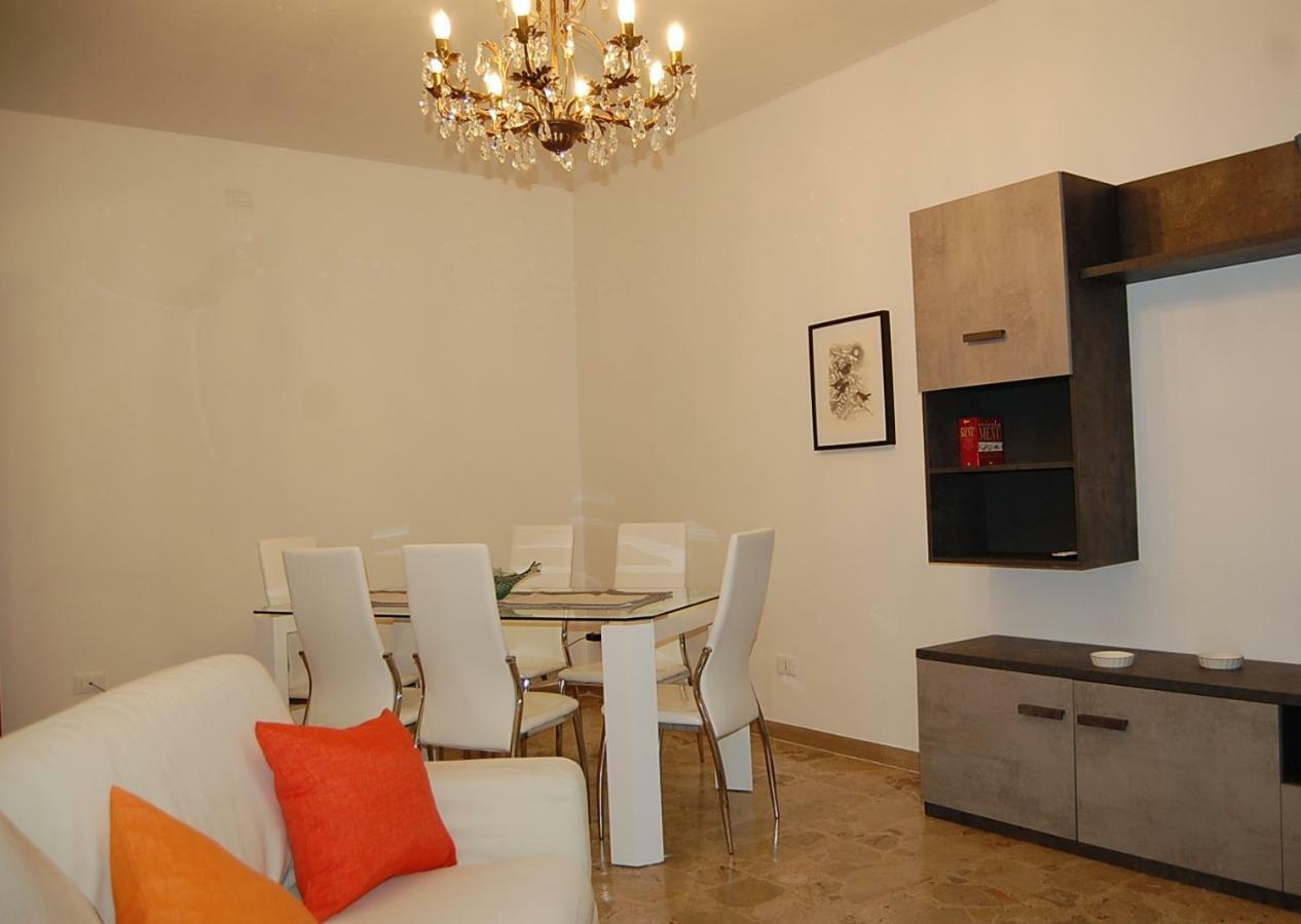 Laura Apartment Venice 4 P. 15 M To Venice Mestre Exterior foto